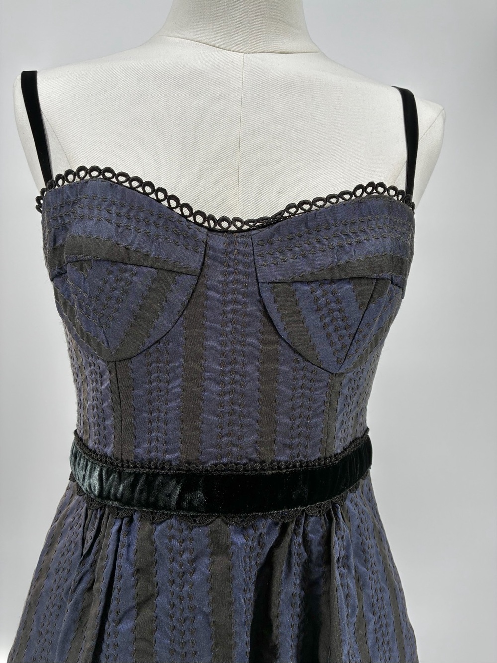 Women’s Vintage Nanette Lepore Bergdorf Goodman Stripped Silk Taffeta Dress 4 - Picture 5 of 16